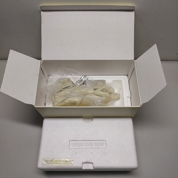 LENOX WEDDING PROMISES COLLECTION BRIDE/GROOM FIRST DANCE PORCELAIN NEW NOS VTG - Picture 14 of 16